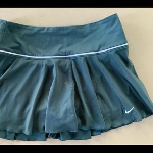 Nike Dri Fit grey Tennis Skort! Small